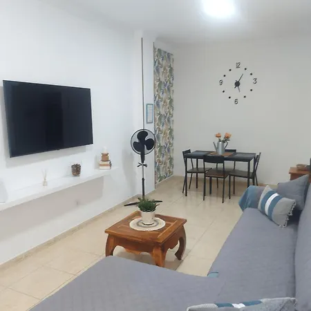 Nivaria Daire Vecindario (Gran Canaria)