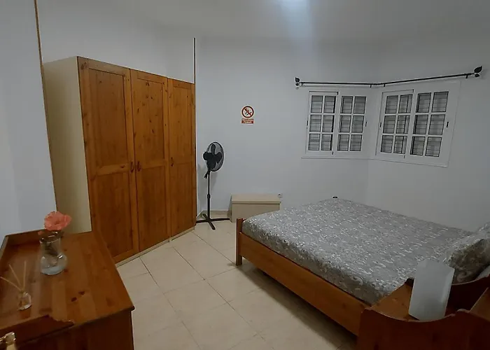 Nivaria * Vecindario (Gran Canaria)